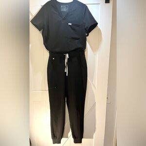 SMALL Black FIGS SCRUBS SET Like New
